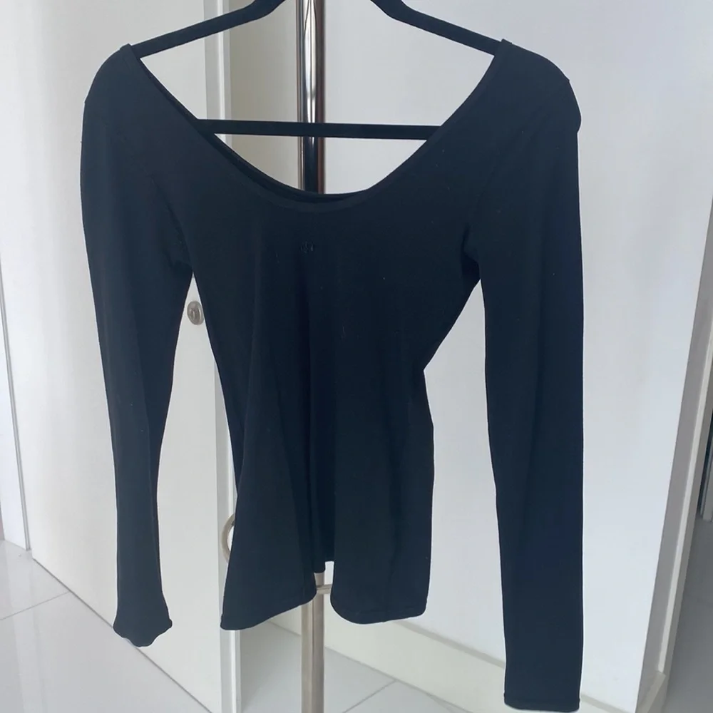 Lululemon top
